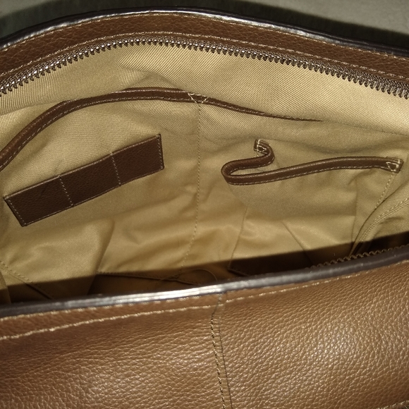 Coach Thompson unisex leather crossbody.70308 - Picture 9 of 12